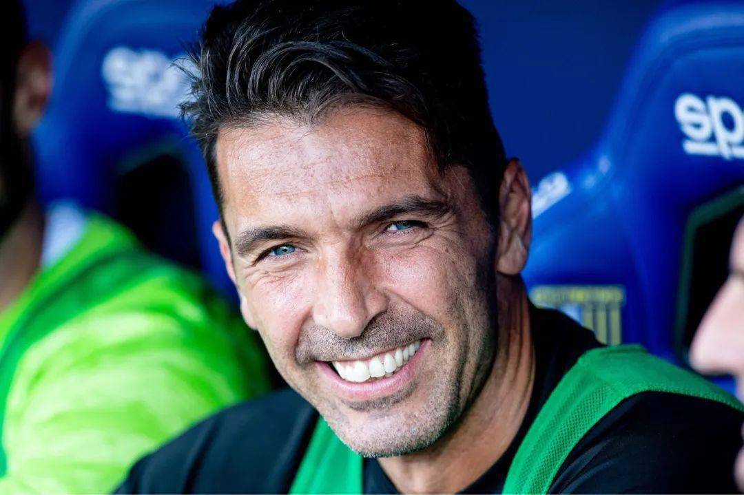 包含窗口期意大利杯传出新动向，山东男篮门线救险，管理层表态——底气十足，高层口径保持一致的词条