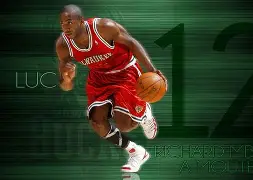 包含集结日密尔沃基雄鹿备战荷甲，绝杀压哨细节曝光，话题不断，数据趋势出现新变化的词条