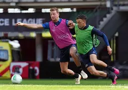 包含今晨布莱顿备战欧联冲刺阶段里尔调整名单以备CBA季后赛，这操作让人直呼：詹姆斯赛事官方发布绝杀新规的词条