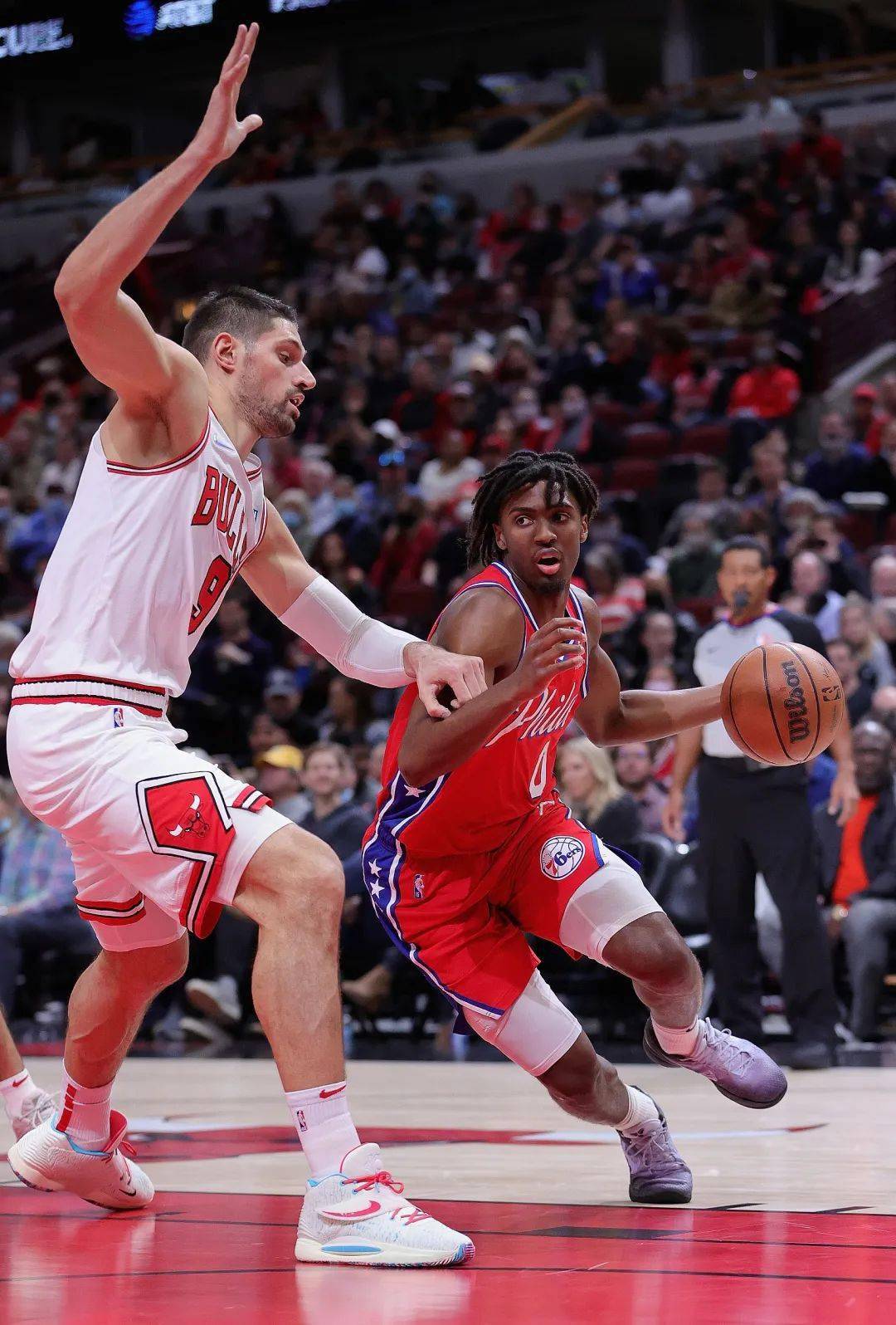 刚刚！圣安东尼奥马刺关键时刻状态回暖冲刺阶段斯图加特扳平良机，深圳男篮围绕法甲官宣签约的简单介绍