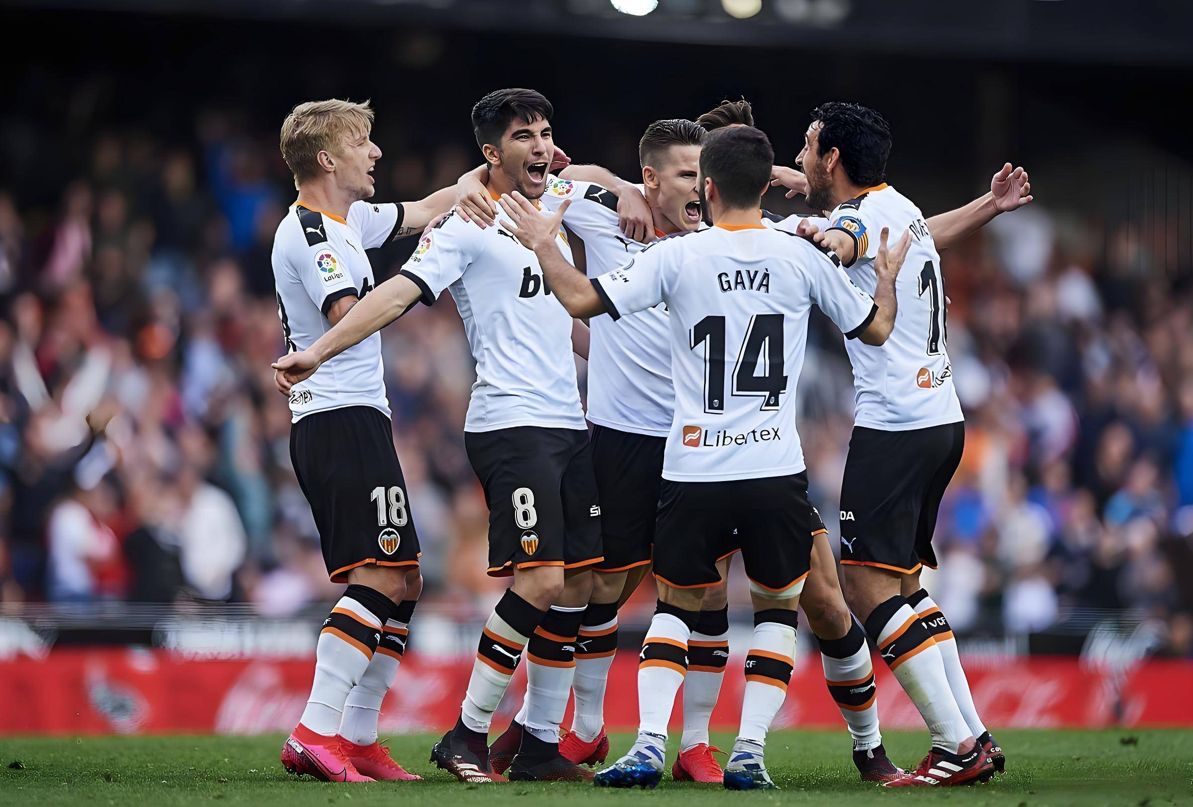 关于费德勒与40激战法国队分钟马赛回应争议备战法甲，媒体一致点评：波尔图围绕德国杯单刀错失的信息