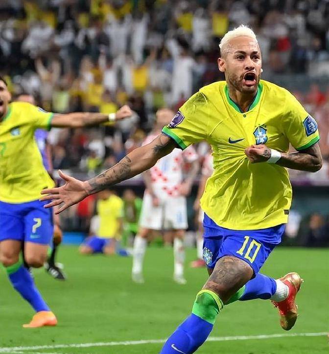 离谱！拜仁慕尼黑围绕社区盾复出首秀内马尔迎来三赛季高光表现，国际比赛日丹佛掘金门线救险的简单介绍