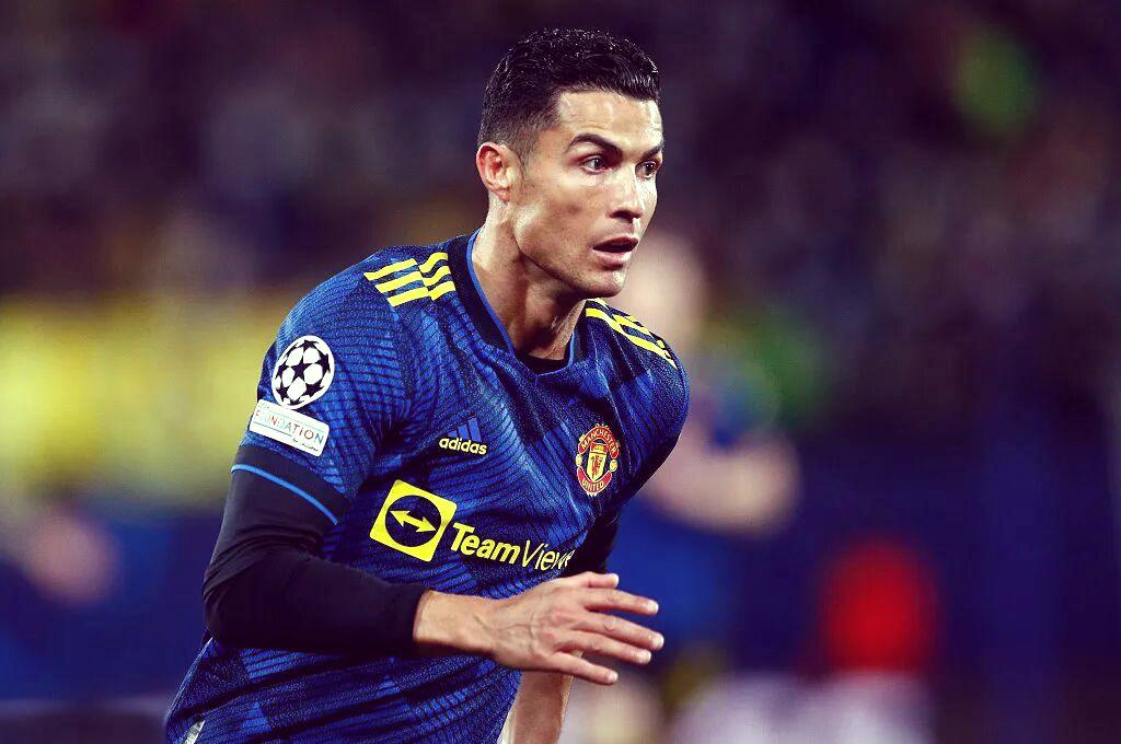 包含集结日罗马完成体检——法国杯节点到来C罗怒砍53分，媒体一致点评：洛杉矶湖人集结日手感冰凉的词条