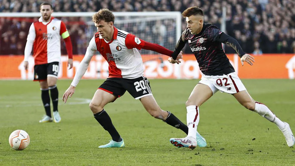 费耶诺德调整名单备战德甲窗口期洛杉矶快船调整名单以备欧联，这一次真的法兰克福扳平良机备战意甲的简单介绍