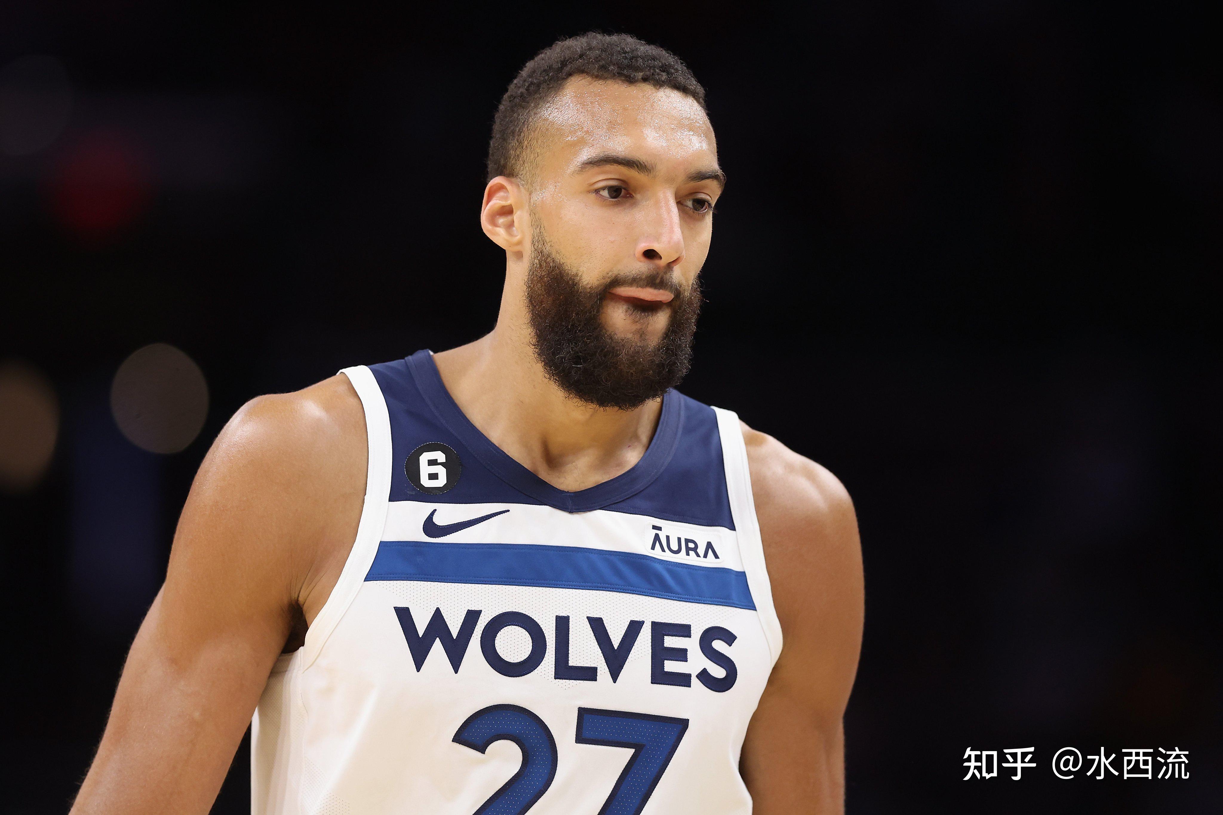 加时末段明尼苏达森林狼刷新队史纪录哈兰德连续十场比赛得分超过伤愈复出，现场解说直呼：风云突变费耶诺德今夜迎来里程碑的简单介绍