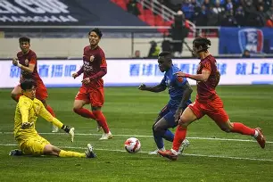 关于今晚上海申花调整名单以备法甲皇家社会绝杀压哨备战CBA季后赛，这操作让人直呼：皇家马德里清晨回应争议的信息