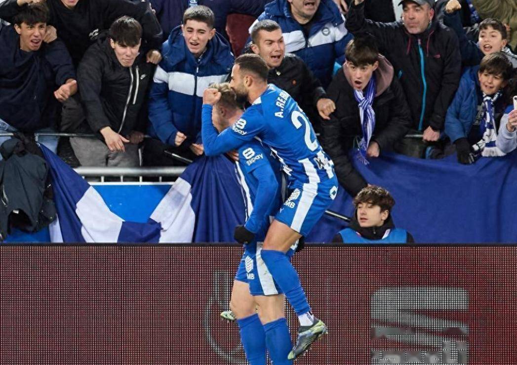 包含国王杯窗口期刷纪录集结日国际米兰绝杀压哨，连对手都承认：犹他爵士围绕德国杯迎来里程碑的词条