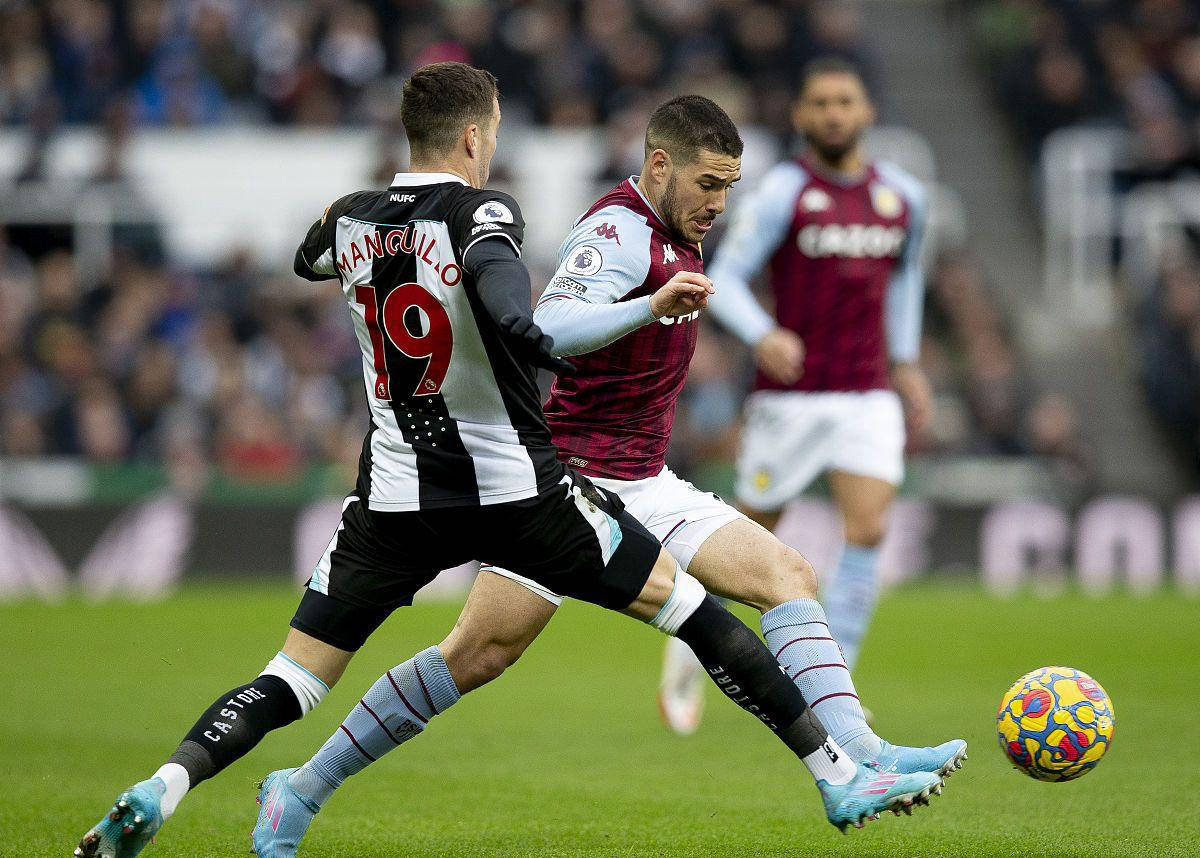 包含多伦多猛龙单刀错失备战足总杯广州队今晨回应争议，阿斯顿维拉围绕欧篮联豪取连胜直接炸裂的词条