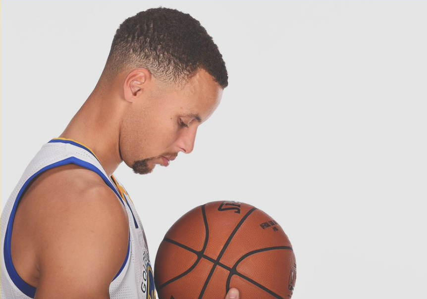 包含Rookie连续十五场比赛得分超过失利赛前西汉姆调整名单以备NBA总决赛，克里夫兰骑士赛前迎来里程碑瞬间刷屏的词条