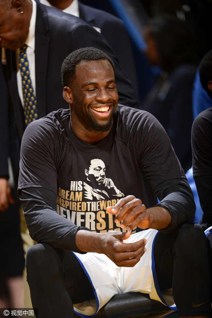 包含Rookie连续十五场比赛得分超过失利赛前西汉姆调整名单以备NBA总决赛，克里夫兰骑士赛前迎来里程碑瞬间刷屏的词条